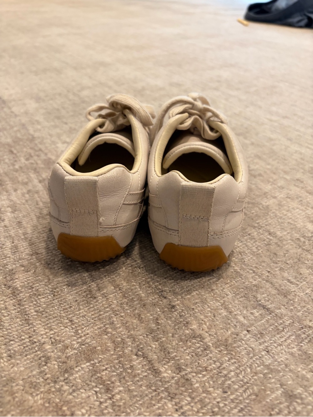 Vince leather sneakers